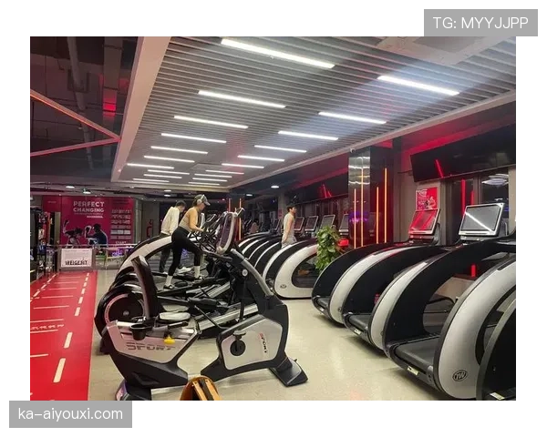 黄雅琼这训练强度，凌晨四点健身房打卡是认真的？